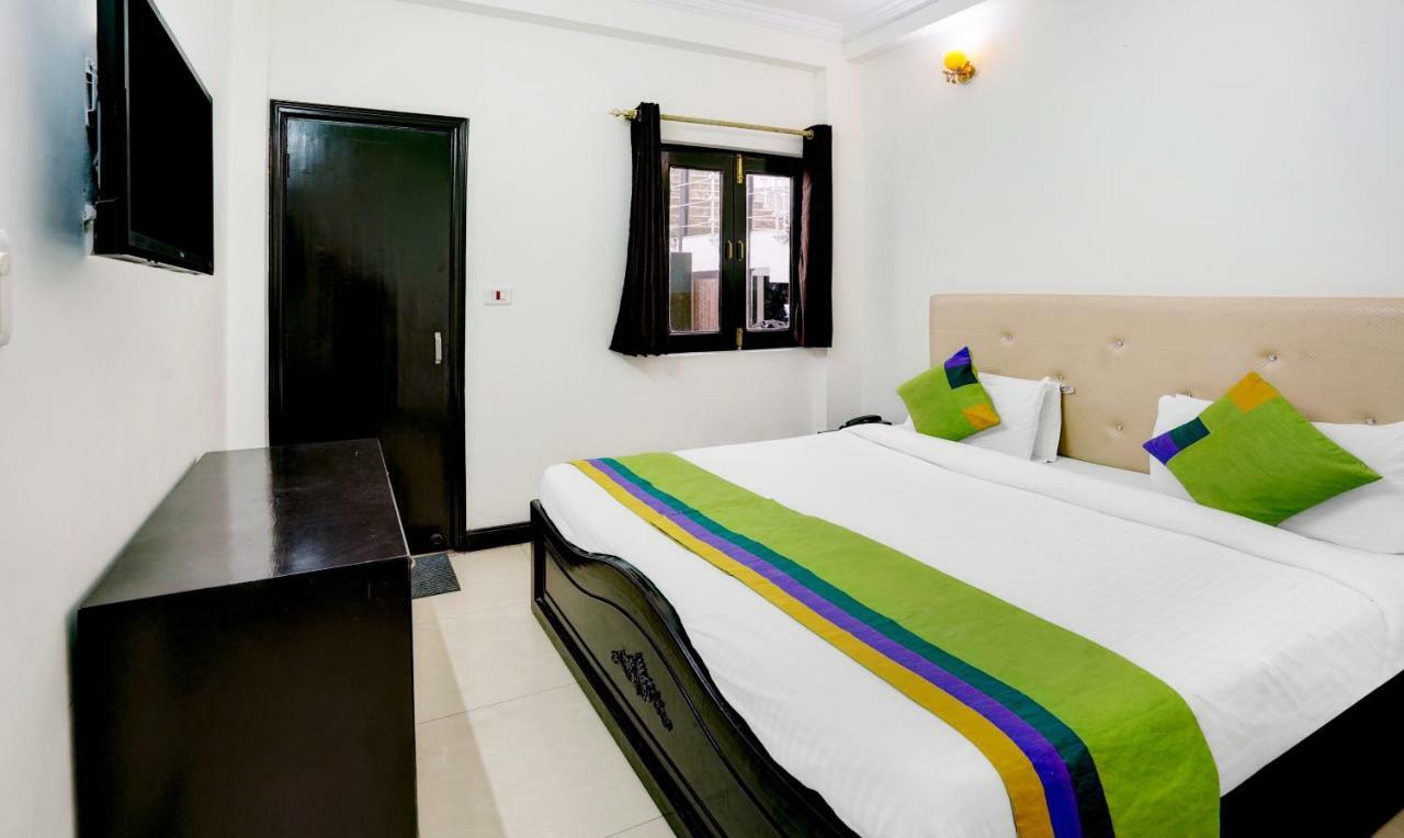 Treebo Trend Mussoorie Club Hotel Dehradun Exterior foto