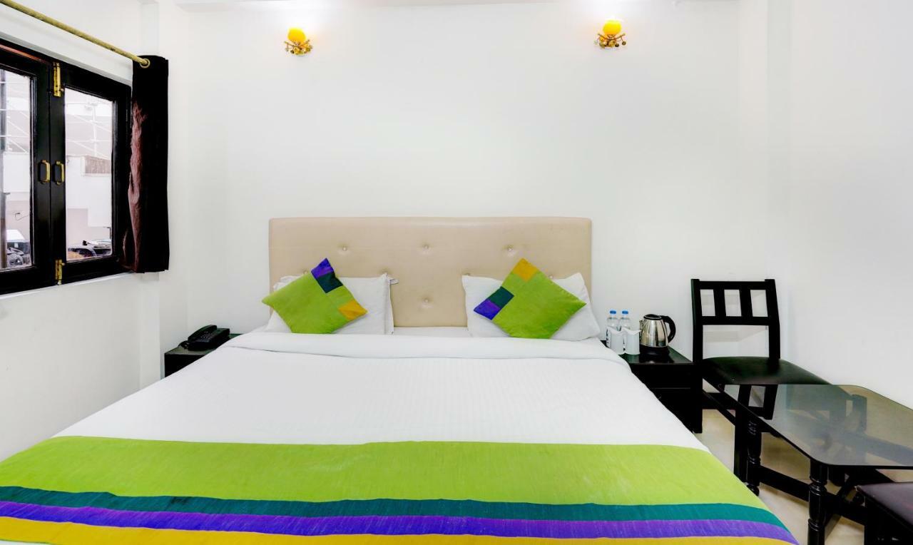 Treebo Trend Mussoorie Club Hotel Dehradun Exterior foto