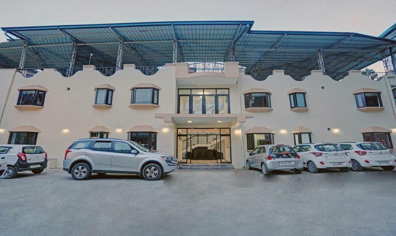 Treebo Trend Mussoorie Club Hotel Dehradun Exterior foto